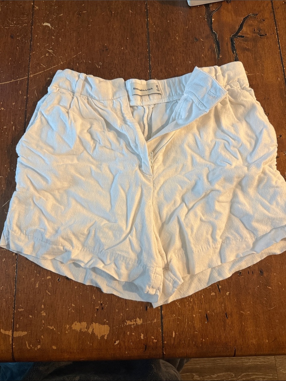 Abercrombie - White Women's Casual Elastic Waist Shorts. Linen - 26